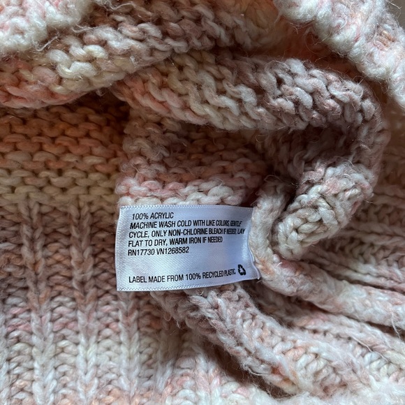 cropped muted rainbow sweater - Picture 4 of 10